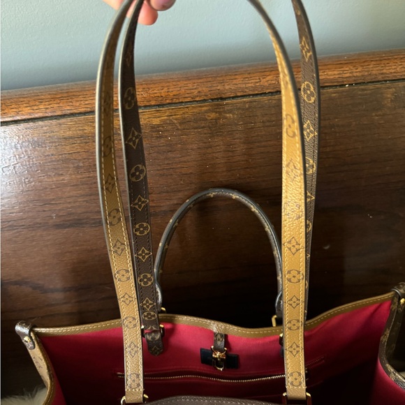 Louis Vuitton OnTheGo GM Reverse Monogram - Picture 3 of 14